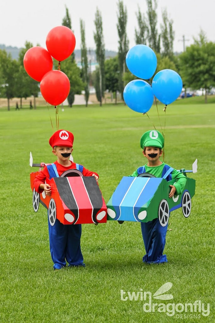 DIY Super Mario and Luigi in Mario Kart Battle Mode!